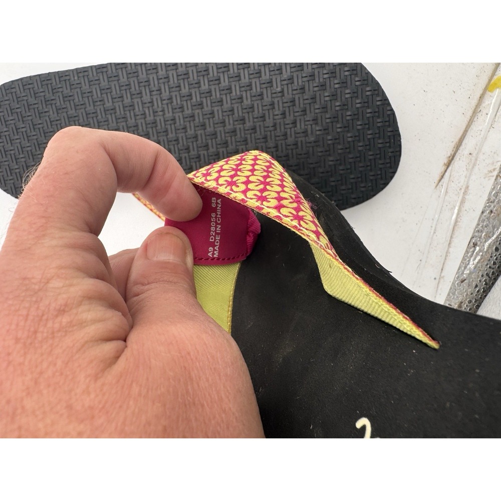 Cole Haan Womens Green/Pink Geometric Logo Flip Flops Sandals Size 6 Cloth Wedge - Picture 4 of 4